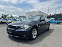 Gebraucht BMW 318 122 PS (89 kW) 2007 Blau Limousine