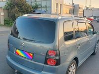 gebraucht VW Touran 2.0 TDI DPF Highline 7 Sitzer 6 Gang