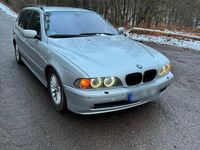 Gebraucht BMW 530 231 PS (169 kW) 2001 Silber Kombi