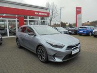 Neu Kia Ceed Sportswagon 101 PS (74 kW) 2025 Lunarsilber metallic Kombi