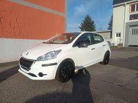 Gebraucht Peugeot 208 Access 68 PS (50 kW) 2013 Weiß Kleinwagen