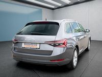 Gebraucht Skoda Superb 150 PS (110 kW) 2024 Grau Kombi