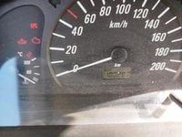 Gebraucht Opel Agila 75 PS (55 kW) 2000 Rot Van / Kleinbus