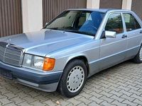 Gebraucht Mercedes 190 122 PS (89 kW) 1992 Silber Limousine