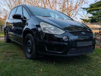 Second-hand Ford S-MAX 130 CP (95 kW) 2007 Negru Monovolum