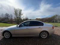 Second-hand BMW 320 150 CP (110 kW) 2004 Argintiu Berlinǎ