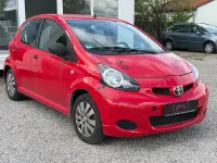 Gebraucht Toyota Aygo Basis 68 PS (50 kW) 2009 Rot Kleinwagen