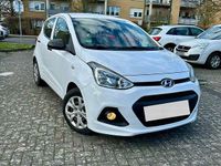Gebraucht Hyundai i10 67 PS (49 kW) 2016 Weiß Kleinwagen