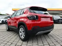 Gebraucht Jeep Avenger Altitude 101 PS (74 kW) 2024 Rot SUV