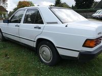 Gebraucht Mercedes 190 118 PS (86 kW) 1988 Weiß Limousine
