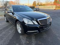 Gebraucht Mercedes E200 184 PS (135 kW) 2011 Schwarz Kombi