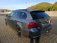 Gebraucht BMW 330 204 PS (150 kW) 2010 Grau Kombi