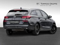 Gebraucht Hyundai i30 Trend 120 PS (88 kW) 2023 Andere dark knight Kombi
