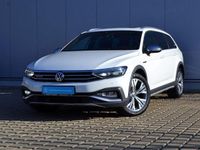 Gebraucht VW Passat Alltrack Pro 190 PS (139 kW) 2020 Weiß (pure white) Kombi