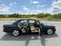 Gebraucht Mercedes 190 132 PS (97 kW) 1986 Blau Limousine