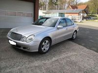 Gebraucht Mercedes E320 204 PS (150 kW) 2005 Silber Limousine