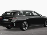 Gebraucht BMW 530e 190 PS (139 kW) 2024 Saphirschwarz Kombi