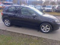 Gebraucht VW Golf VI 105 PS (77 kW) 2010 Schwarz Kleinwagen