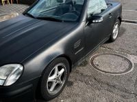 Gebraucht Mercedes SLK230 196 PS (144 kW) 2001 Schwarz Cabrio