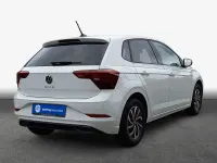 Gebraucht VW Polo Life 80 PS (58 kW) 2022 Weiß Kleinwagen