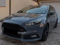 Gebraucht Ford Focus ST 182 PS (133 kW) 2015 Grau Kombi
