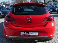 Gebraucht Opel Astra 165 PS (121 kW) 2013 Power rot/traffic red Kleinwagen