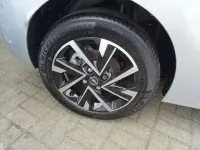 Gebraucht Opel Corsa 101 PS (74 kW) 2025 Aluminiumgrau Kleinwagen