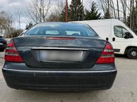 Gebraucht Mercedes E220 150 PS (110 kW) 2002 Schwarz Kombi