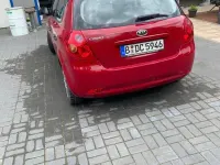 Usado Kia Ceed EX 116 CV (85 kW) 2007 Rojo Utilitario