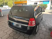 Gebraucht Opel Zafira 94 PS (69 kW) 2010 Schwarz Van / Kleinbus