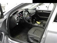 gebraucht Audi A3 Limousine 1.6 TDI Attraction Navi PDC