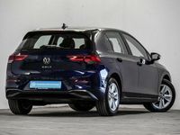 Gebraucht VW Golf VIII Life 116 PS (85 kW) 2021 Blau Kleinwagen