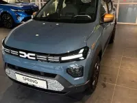 Käytetty Dacia Spring Extreme 47 kW (65 HP) 2024 Sininen Viistoperä