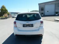 Gebraucht Toyota Verso Basis 111 PS (81 kW) 2017 Weiß Van / Kleinbus
