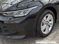 Gebraucht VW Golf VIII Life 150 PS (110 kW) 2024 Grenadillschwarz (schwarz) Limousine