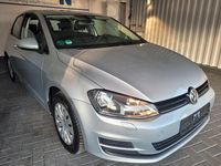 Gebraucht VW Golf VII Trendline 105 PS (77 kW) 2014 Silber Kleinwagen