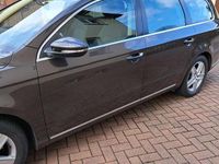 Gebraucht VW Passat Edition 140 PS (102 kW) 2014 Braun Kombi