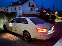 Gebraucht Mercedes E220 170 PS (125 kW) 2011 Weiß Limousine