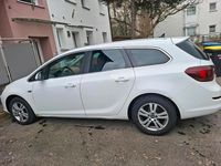 Gebraucht Opel Astra Design Edition 165 PS (121 kW) 2011 Weiß Kombi