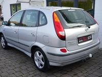 Gebraucht Nissan Almera Acenta 116 PS (85 kW) 2001 Silber Limousine