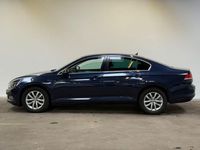 Gebraucht VW Passat Comfortline 150 PS (110 kW) 2016 Blau Limousine