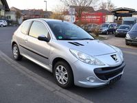 Gebraucht Peugeot 206 73 PS (53 kW) 2011 Silber Limousine