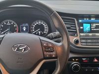 gebraucht Hyundai Tucson silber 1,6 GDI 2WD Navi