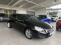Gebraucht Volvo V60 Kinetic 150 PS (110 kW) 2012 Schwarz Kombi