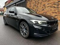 Gebraucht BMW 320e Sport Line 163 PS (119 kW) 2022 Schwarz Kombi