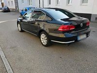 Second-hand VW Passat 122 CP (89 kW) 2013 Negru Berlinǎ