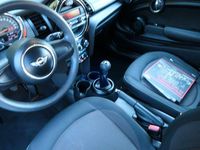 Usata Mini Cooper D 116 CV (85 kW) 2015 Blu Utilitaria