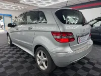 Gebraucht Mercedes B150 95 PS (69 kW) 2009 Silber Van / Kleinbus