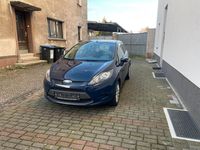 Gebraucht Ford Fiesta Trend 60 PS (44 kW) 2010 Blau Kleinwagen