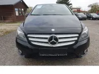 Gebraucht Mercedes B180 122 PS (89 kW) 2014 Kosmosschwarz Kleinwagen